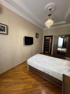 İcarə yeni tikili 3 otaqlı 111 m²,  Yasamal-11