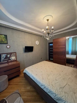 İcarə yeni tikili 3 otaqlı 111 m²,  Yasamal-9