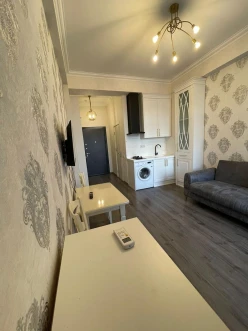 İcarə yeni tikili 1 otaqlı 33 m²,  Yasamal-5