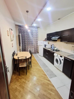İcarə yeni tikili 2 otaqlı 95 m²,  Yasamal-5