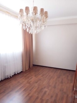 Satılır yeni tikili 1 otaqlı 40 m²,  İnşaatçılar m.-5