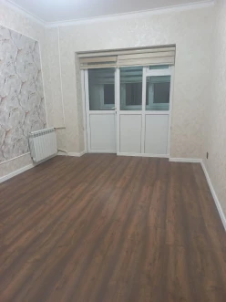 Satılır köhnə tikili 2 otaqlı 45 m², Azadlıq prospekti m.-2