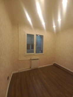 Satılır köhnə tikili 2 otaqlı 45 m², Azadlıq prospekti m.-5