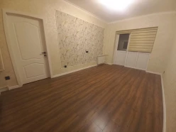 Satılır köhnə tikili 2 otaqlı 45 m², Azadlıq prospekti m.-7