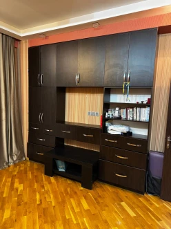 Satılır yeni tikili 2 otaqlı 80 m²,  İnşaatçılar m.-4