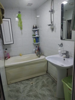 Satılır yeni tikili 4 otaqlı 110 m²,  İnşaatçılar m.-6