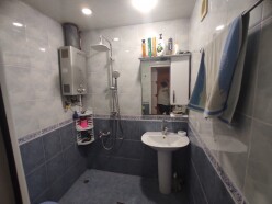 Satılır köhnə tikili 3 otaqlı 50 m², Həzi Aslanov m.-10 Satılır köhnə tikili 3 otaqlı 50 m², Həzi Aslanov m.-10