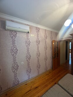 Satılır köhnə tikili 3 otaqlı 50 m², Həzi Aslanov m.-4 Satılır köhnə tikili 3 otaqlı 50 m², Həzi Aslanov m.-4