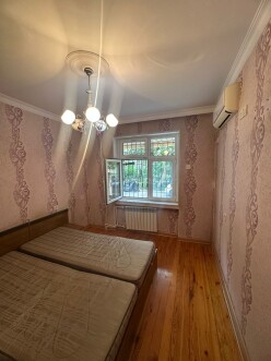 Satılır köhnə tikili 3 otaqlı 50 m², Həzi Aslanov m.-3 Satılır köhnə tikili 3 otaqlı 50 m², Həzi Aslanov m.-3