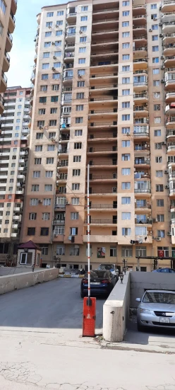 Satılır yeni tikili 3 otaqlı 109 m², İnşaatçılar m.-5