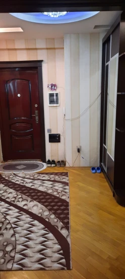 Satılır yeni tikili 3 otaqlı 109 m², İnşaatçılar m.-14