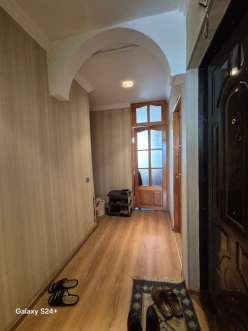 Satılır köhnə tikili 2 otaqlı 60 m²,  İnşaatçılar m.-2