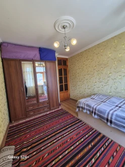 Satılır köhnə tikili 2 otaqlı 60 m²,  İnşaatçılar m.-4