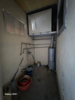 Satılır köhnə tikili 4 otaqlı 110 m²,  İnşaatçılar m.-9