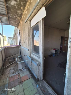 Satılır köhnə tikili 4 otaqlı 110 m²,  İnşaatçılar m.-3