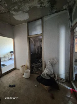 Satılır köhnə tikili 4 otaqlı 110 m²,  İnşaatçılar m.-4