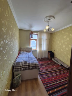 Satılır köhnə tikili 2 otaqlı 60 m²,  İnşaatçılar m.-9