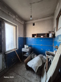 Satılır köhnə tikili 4 otaqlı 110 m²,  İnşaatçılar m.-5