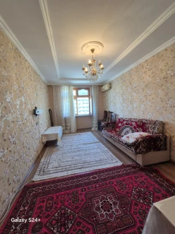 Satılır köhnə tikili 2 otaqlı 60 m²,  İnşaatçılar m.-10