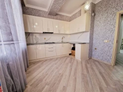 Satılır yeni tikili 2 otaqlı 75 m², Qara Qarayev m.-9