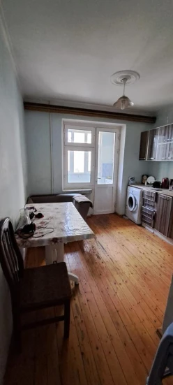 Satılır köhnə tikili 3 otaqlı 72 m², Elmlər Akademiyası m.-5