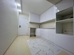 Satılır köhnə tikili 2 otaqlı 60 m², İnşaatçılar m.-4