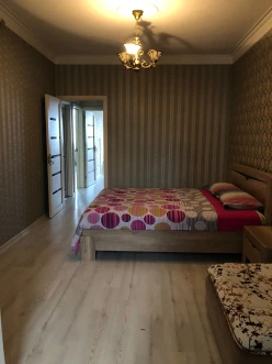 İcarə köhnə tikili 2 otaqlı 78 m², 8 Noyabr m.-10