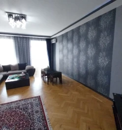 Satılır köhnə tikili 3 otaqlı 120 m², Sahil m.-17