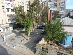 Satılır köhnə tikili 2 otaqlı 40 m²,  İnşaatçılar m.