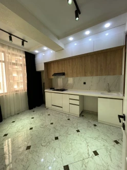 Satılır yeni tikili 2 otaqlı 70 m², Nəriman Nərimanov m.-5