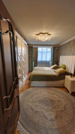 Satılır köhnə tikili 4 otaqlı 100 m²,  İnşaatçılar m.-2