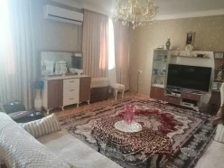 Satılır ev/villa 6 otaqlı 200 m², Avtovağzal m.-13