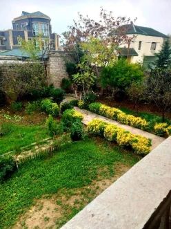 Satılır ev/villa 7 otaqlı 700 m², Mərdəkan q.-8