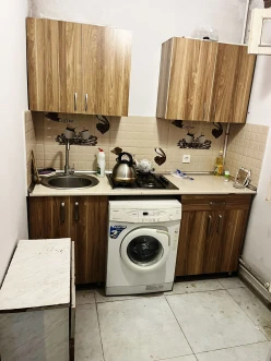 Satılır köhnə tikili 2 otaqlı 48 m², İnşaatçılar m.-4