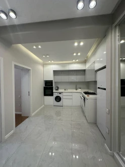İcarə yeni tikili 2 otaqlı 70 m²,  28 May m.-13