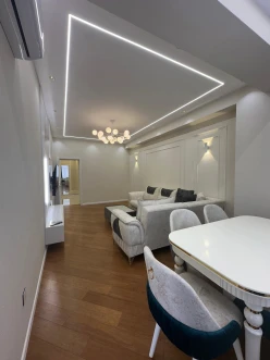 İcarə yeni tikili 2 otaqlı 70 m²,  28 May m.-2