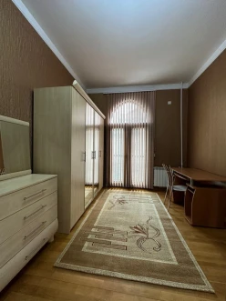 İcarə köhnə tikili 2 otaqlı 52 m²,  28 May m.-7