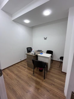 İcarə ofis 1 otaqlı 14 m²,  28 May m.