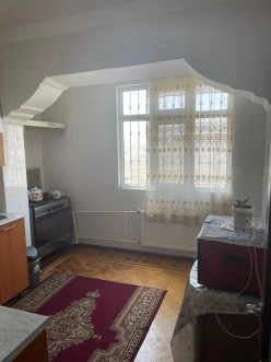 Satılır yeni tikili 2 otaqlı 60 m², İnşaatçılar m.-4