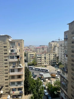 Satılır yeni tikili 2 otaqlı 60 m², İnşaatçılar m.