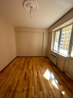 Satılır yeni tikili 3 otaqlı 83 m², İnşaatçılar m.-4