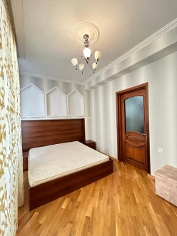 Satılır yeni tikili 2 otaqlı 80 m², Elmlər Akademiyası m.-3