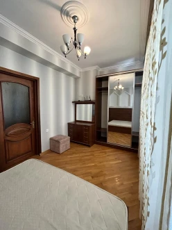 Satılır yeni tikili 2 otaqlı 80 m², Elmlər Akademiyası m.-16