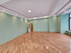 Satılır obyekt 3100 m²,  Elmlər Akademiyası m.-7