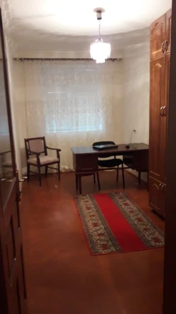 Satılır köhnə tikili 3 otaqlı 70 m², Yasamal r.-3