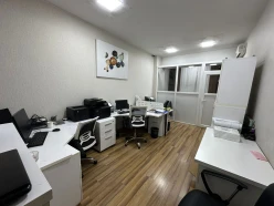 İcarə ofis 6 otaqlı 140 m²,  20 yanvar m.-5