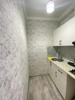 Satılır köhnə tikili 2 otaqlı 36 m²,  Memar Əcəmi m.-6