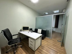 İcarə ofis 6 otaqlı 140 m²,  20 yanvar m.-3