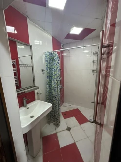 Satılır köhnə tikili 3 otaqlı 80 m², Qara Qarayev m.-10