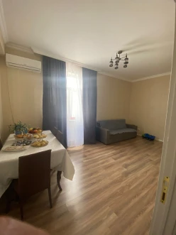 İcarə yeni tikili 2 otaqlı 60 m²,  İnşaatçılar m.-8